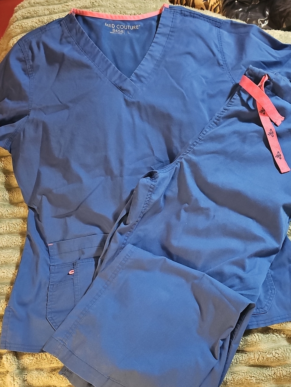 Med Couture Womenss Blue Scrub Top & Pants with Pink Trim Large Top, Medium Pant